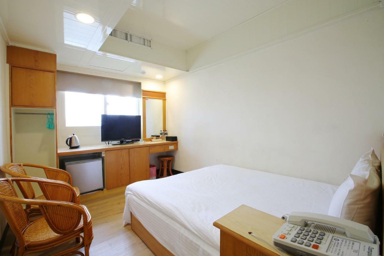 לודונג Lion Hotel מראה חיצוני תמונה